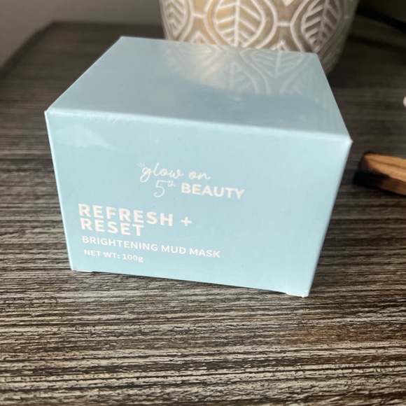 ⭐️$5 Bundled w/Any Item⭐️ - Picture 4 of 5